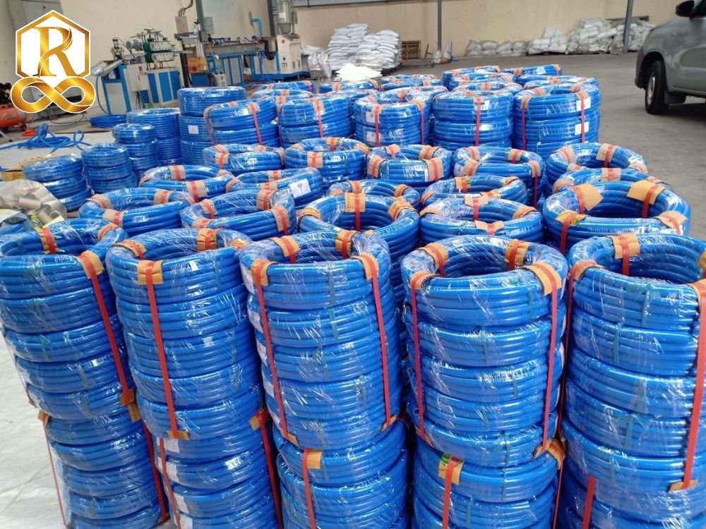 สายยางรดน้ำต้นไม้